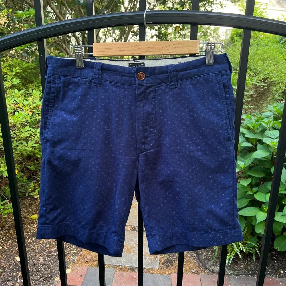 J. Crew 9” Stanton Navy All Over Floral Print Flat Front Shorts 30 Lightweight